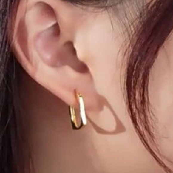 Square Huggie Earrings in Gold and Silver. 925 Sterling Silver. #1060 - Picture 1 of 7